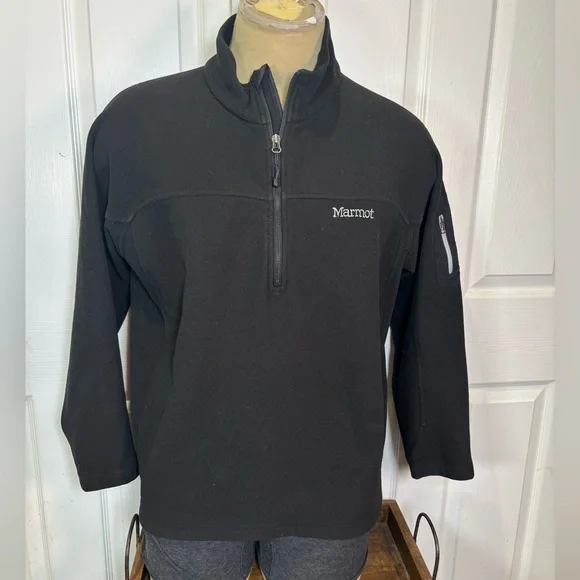 Marmot Men's Black 1/2 zip pullover jacket