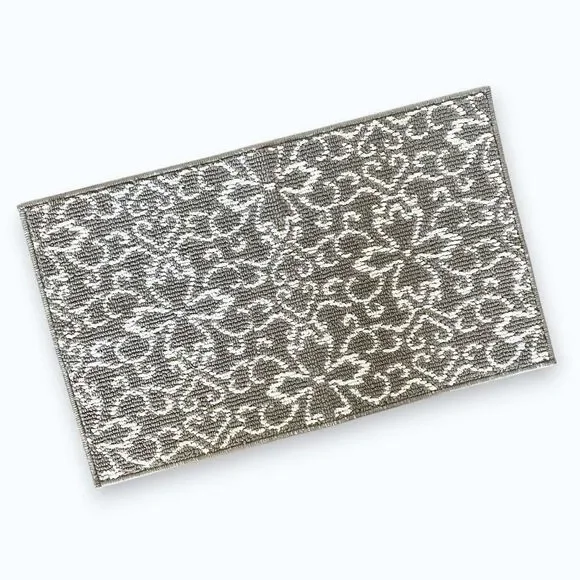 Small White Gray 18x30