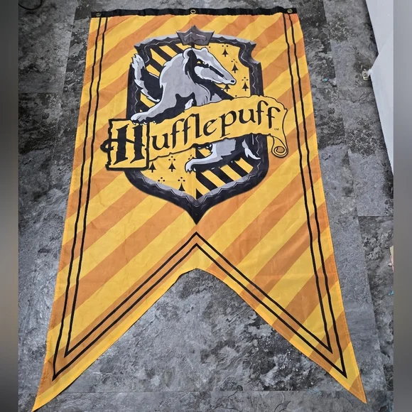Hufflepuff Banner with Badger Crest