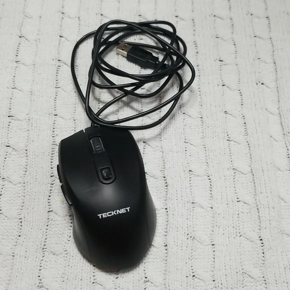 🌴Tecknet Black Wired Mouse