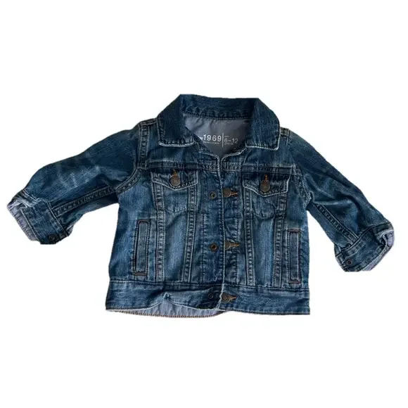 Baby Gap blue Denim Jacket size 6-12 months boy/girl