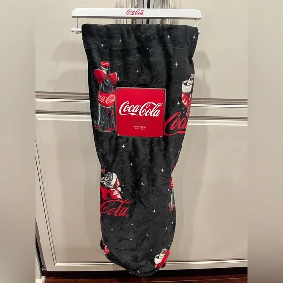 Christmas Coca-Cola Velvet Soft Throw Blanket in Black and Red