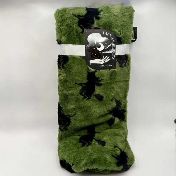 Faux‎ Fur Throw Blanket Green Black Wicked Witch Halloween 50 x 70 in