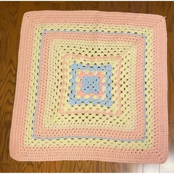 Vintage Handmade Crochet Knit Afghan‎ Throw Square Baby Blanket 28