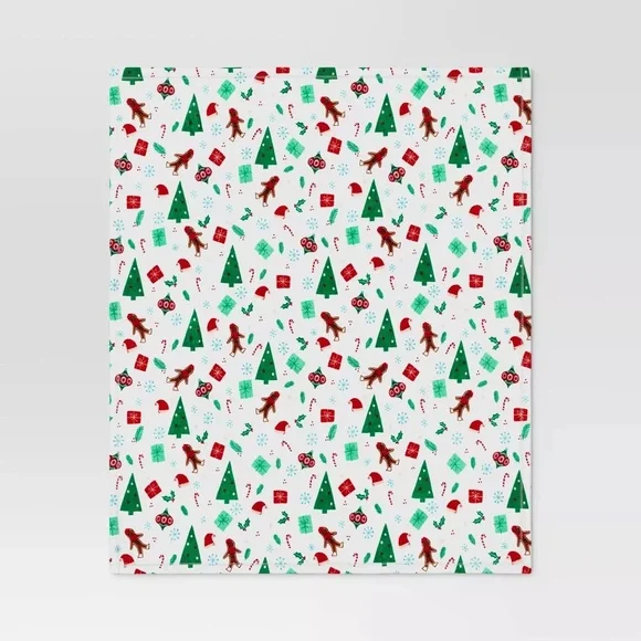 2023 Target Wondershop Holiday Plush Throw Blanket