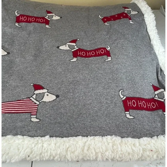 Nicole Miller Home Sherpa Throw Blanket Christmas Dachshund Dogs 50x60 Gray Red