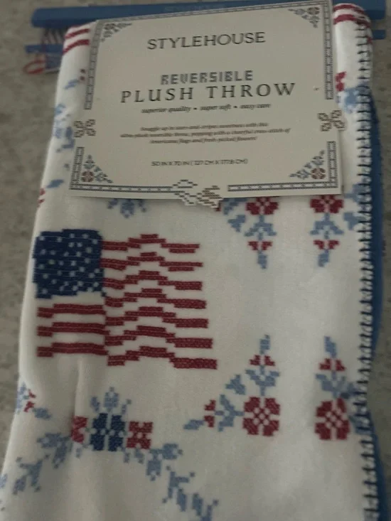 “New” STYLEHOUSE Reversible Plush Throw Blanket - Patriotic Red, White & Blue