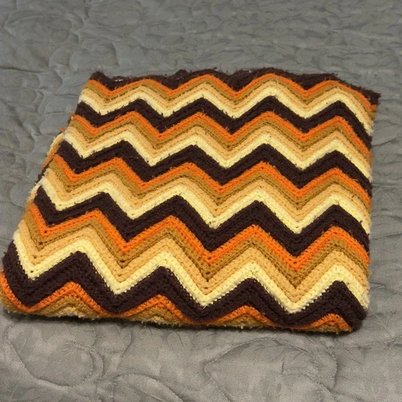 VTG Handmade Afghan Throw Blanket Zigzag Chevron Crochet Halloween Pumpkin Fall