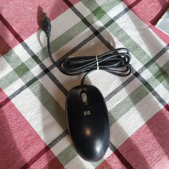 HP Computer Mouse with cord