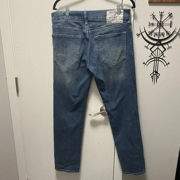 True Religion Men's Geno‎ SN Flap Relaxed Slim Jeans 30 Medium Wash
