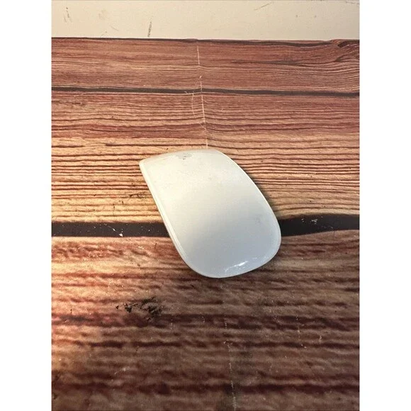 Genuine Apple A1296 White Wireless Bluetooth Magic Mouse - WORKING