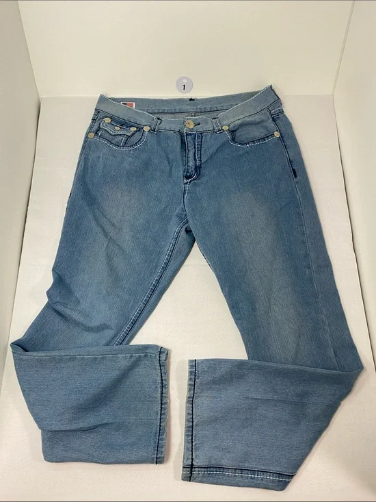 True Religion Men’s Light Blue Relaxed Jeans