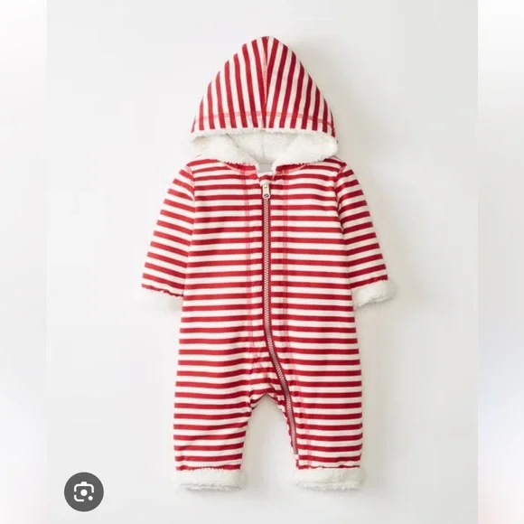 Hanna Andersson Two-In-One Reversible Sherpa Bunting Red + White Stripe EUC
