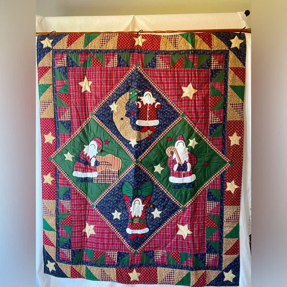 Christmas Vintage Handmade Santa Claus Quilt 60”/40” 🎄