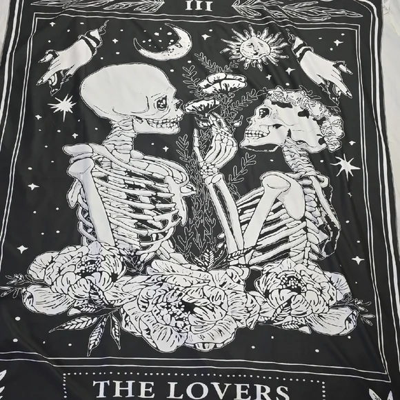 Skull Black And White Gothic Grunge Dark Wall Hanging Decor Tapestry