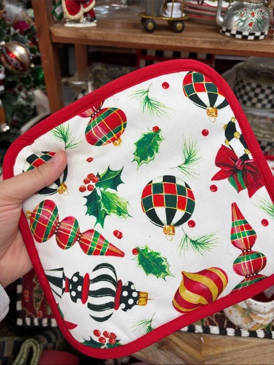Mackenzie-Childs deck the hall oven mitt