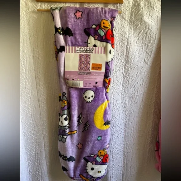 Hello Kitty & Kuromi Throw Blanket 50x70 Halloween NWT**