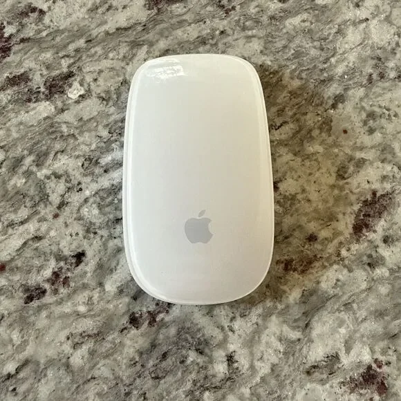 GENUINE Apple Magic Mouse 1st Gen A1296 Wireless Tactile/Multi-Touch Mouse