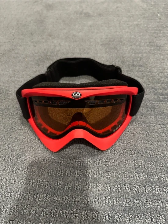 Dragon Red Snow Goggles with Amber and Dark Lens. Interchangeable