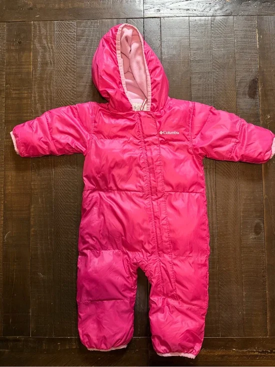 Columbia Snugly Bunny Bunting Zip-up, Size 6-12 Mos.