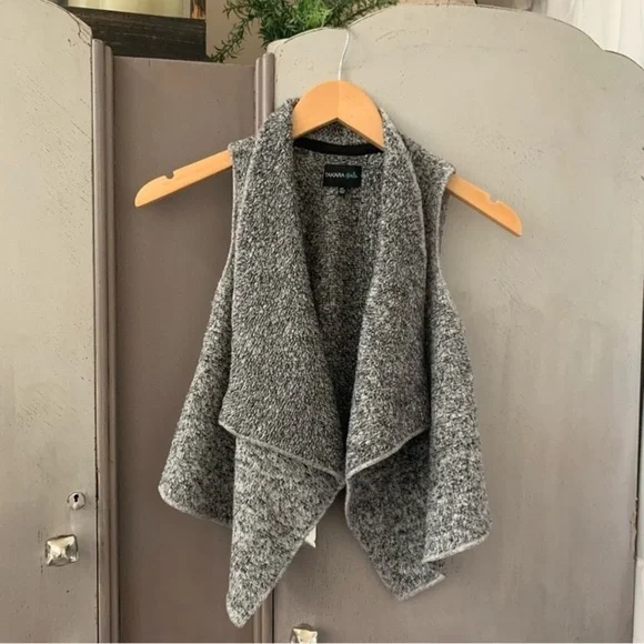 Takara Open Front Fleece Vest