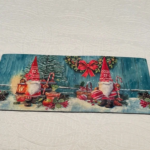 SASSAFRAS By EVERGREEN Christmas GNOMES Switch Mat Rug Lightly Used
