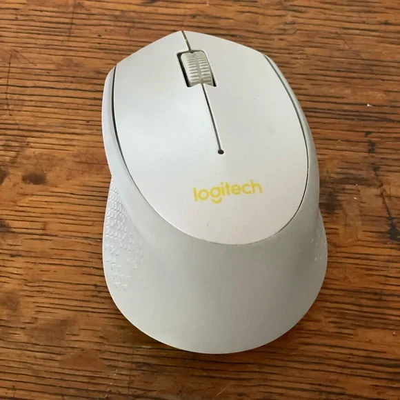 Logitech M330 Silent Plus White Wireless Optical Mouse