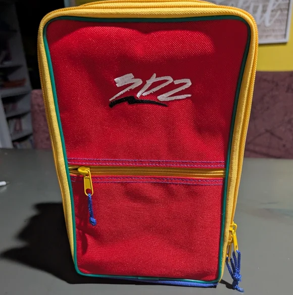 3D2 Nintendo GameCube Accessory Pak carrying case