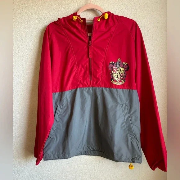 Universal Studios Official Harry Potter Gryffindor Hooded 1/4 Zip Windbr…