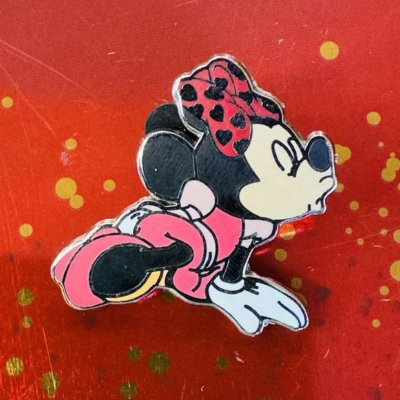 Disney Pin Trading Minnie Mouse Kissing Leaning In For A Kiss 2009