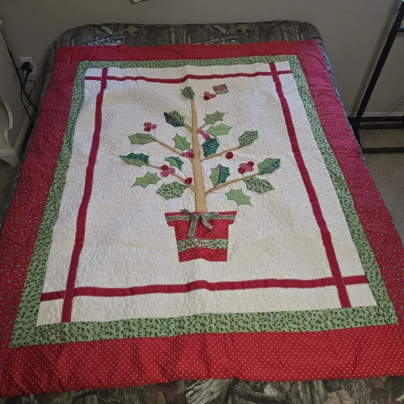 Cracker Barrel Holiday Blanket Throw Lap Quilt NOEL Christmas Tree NEW