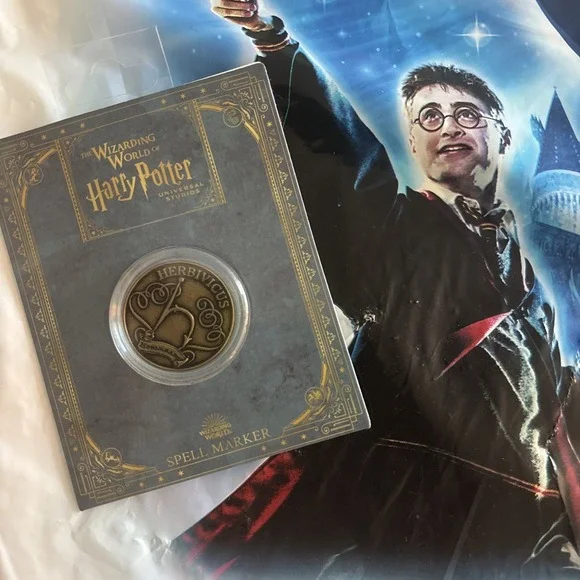Universal Studios Harry Potter Hogsmeade Spell Marker - Herbivicus
