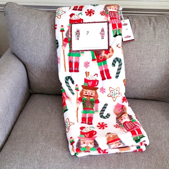 Holly Jolly Pink Nutcracker Throw Christmas Blanket New with Tags