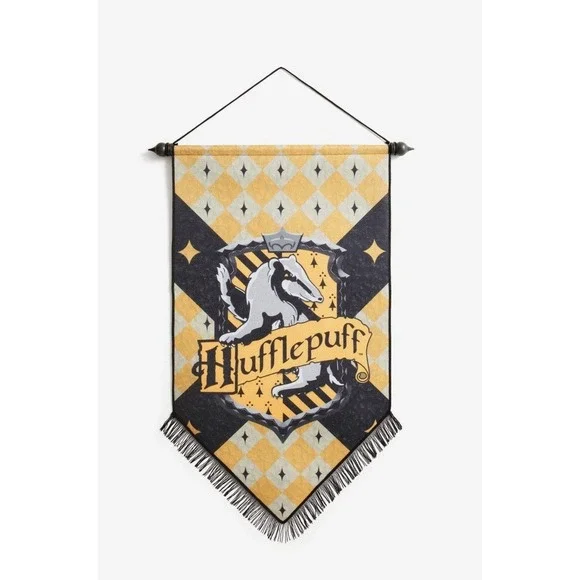 Calhoun Harry Potter Hufflepuff Felt Banner 23.6