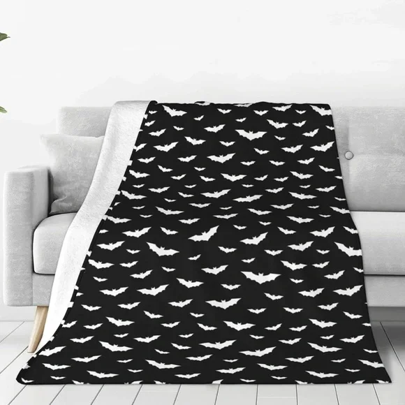 Black and White Flying Bat Pattern Blanket Halloween 🎃