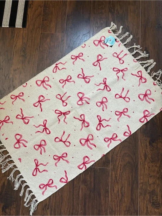 🆕The Spring Shop Coquette Bows Throw/Accent Rug