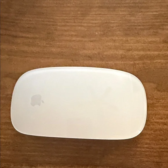 Apple Magic Mouse in White