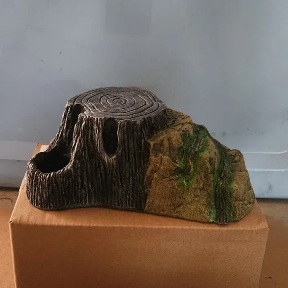 Aquazoo Large Fish Tank Decoration & Reptile Hide – Flat Tree Stump