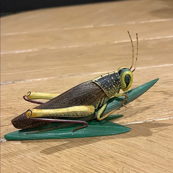 Realistic Brown and Green Grasshopper Reptile Decor