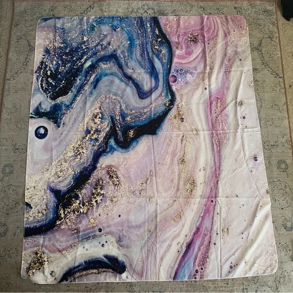 Geode and gold liquified wall hanging
