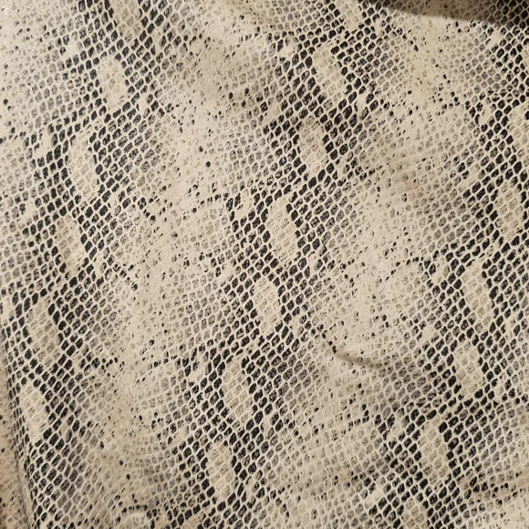 Reptile Habitat Liner - Tan and Black
