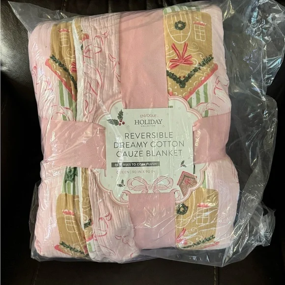 Envogue Holiday Reversible Cotton Gauze Blanket - Pink bows Queen bedding