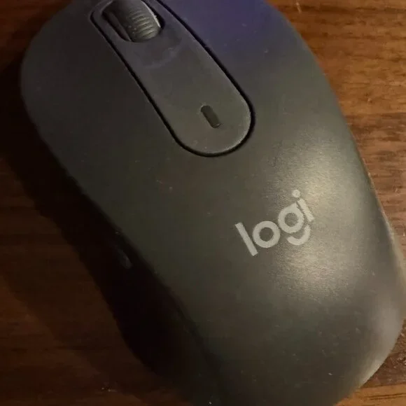 Logitech M650 Bluetooth Mouse