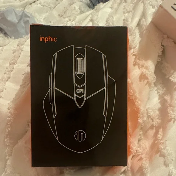 Black Wireless Mouse