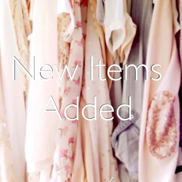 👗🖼️👠Every Sunday unique and beautiful sustainability, focused items listed 📦🎀🚛📬