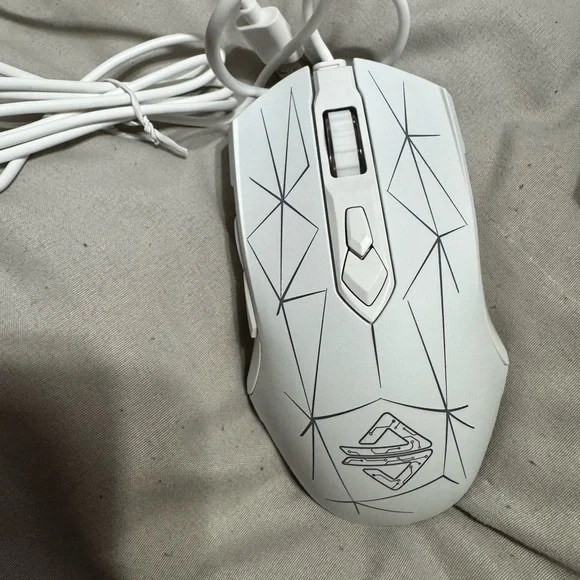 White Gaming Mouse with Geometric Design