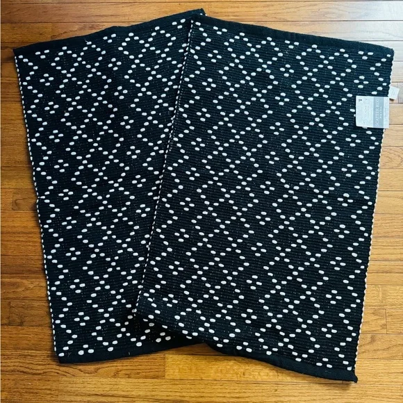 Set of 2 NWT Black and White Cotton Scatter Rugs by Tex Home Collection