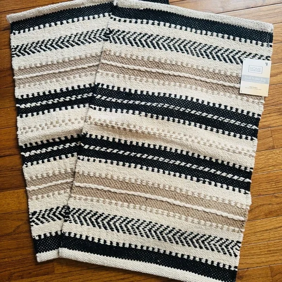 Set of 2 Home Collections Black and Cream Scatter Rugs