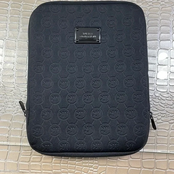 Michael Kors IPad cover