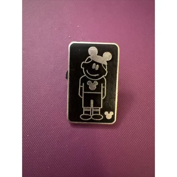 Disney Trading Pin Hidden Mickey Pin Series III Son with Mouse Ears Disney World